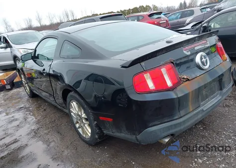 2012 Ford Mustang V6 Premium z USA, uszkodzony, nr VIN 1ZVBP8AM1C5213371